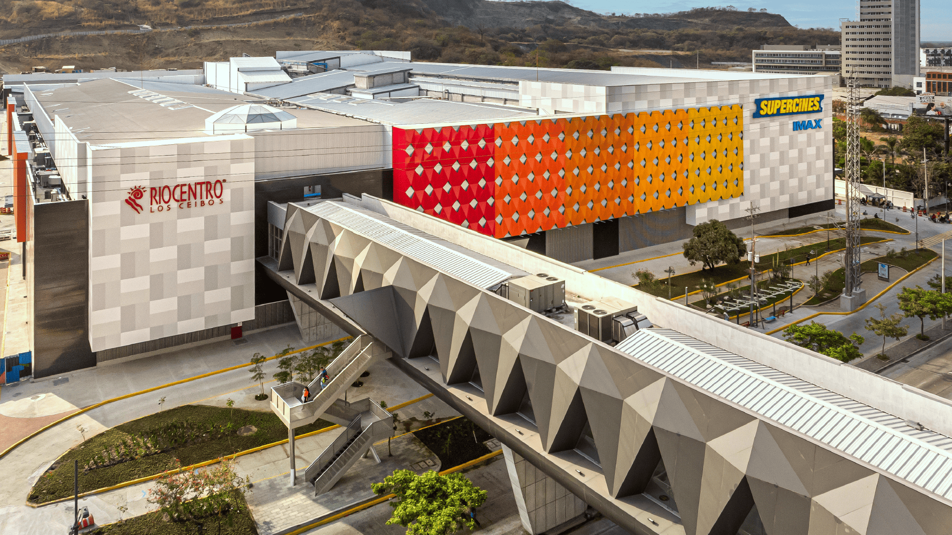 Riocentro Los Ceibos 2
